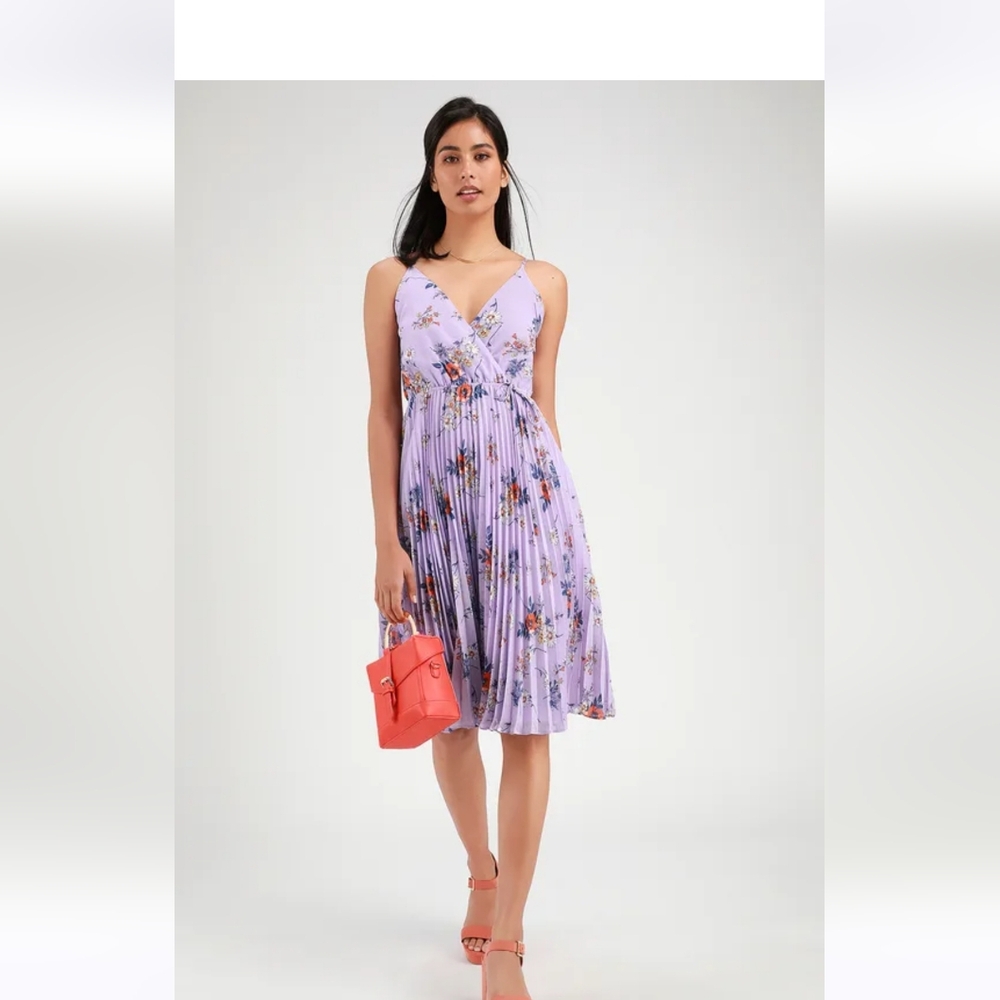 ALI & JAY Lavender Floral Midi Dress
